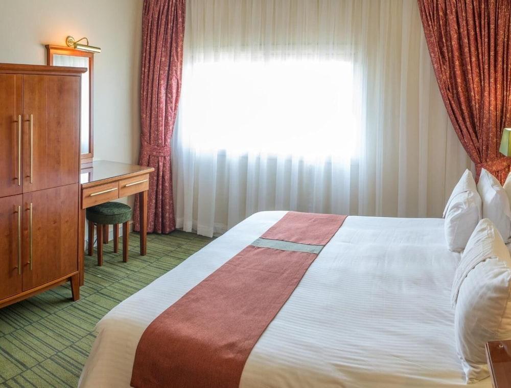 Peermont Metcourt Inn At The Grand Palm, Gaborone Bagian luar foto