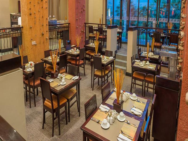 Peermont Metcourt Inn At The Grand Palm, Gaborone Bagian luar foto