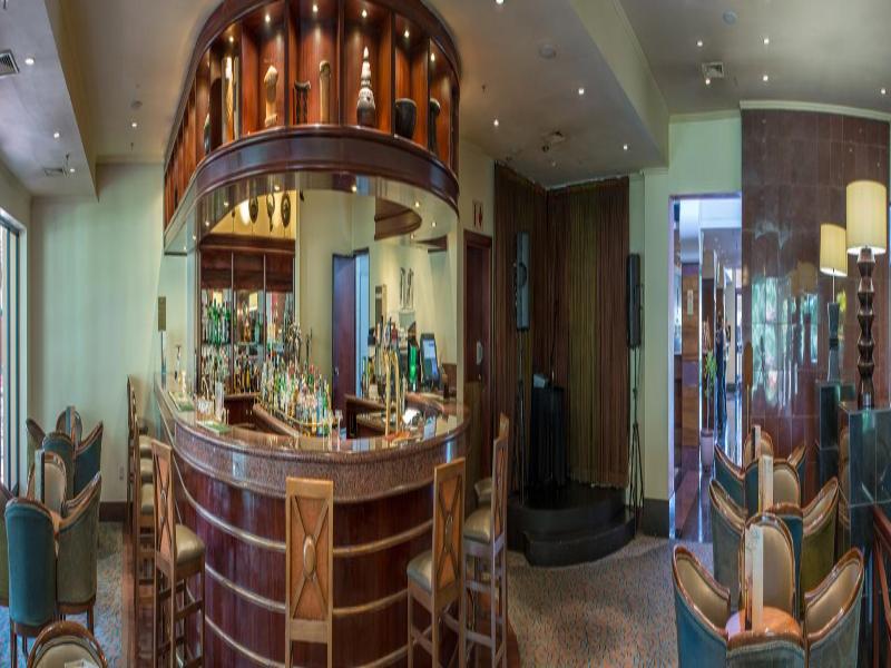 Peermont Metcourt Inn At The Grand Palm, Gaborone Bagian luar foto