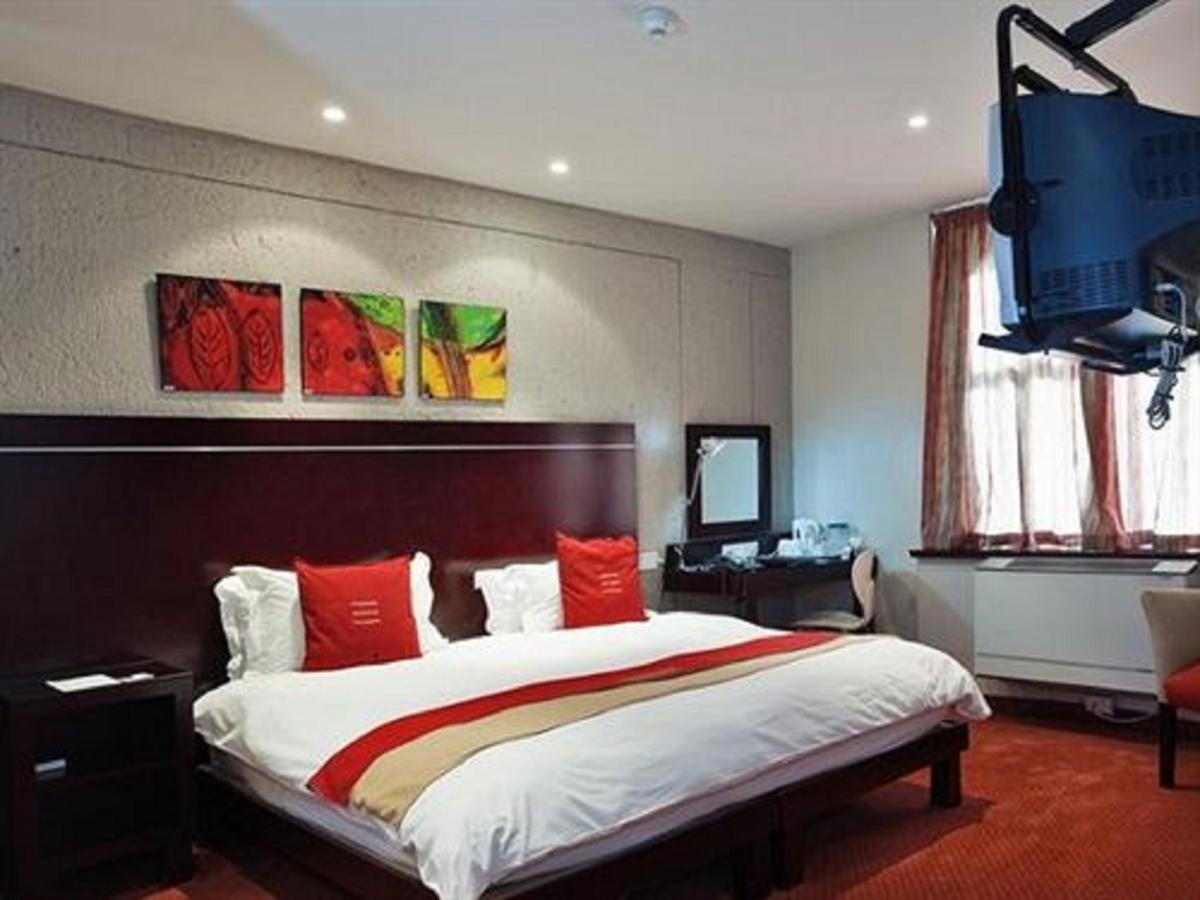 Peermont Metcourt Inn At The Grand Palm, Gaborone Bagian luar foto