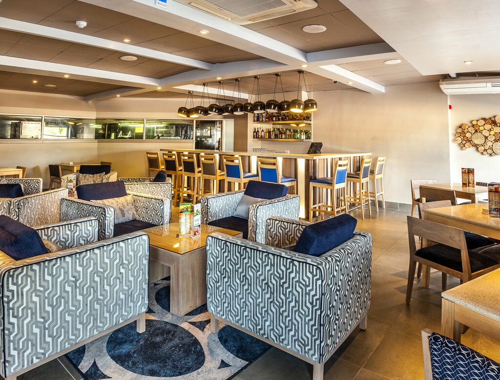 Peermont Metcourt Inn At The Grand Palm, Gaborone Bagian luar foto